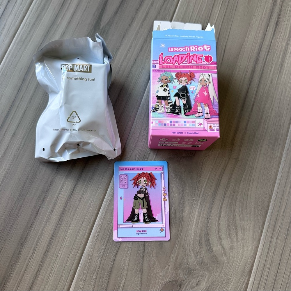 Pop Mart Lil Peach Riot Gigi Thief